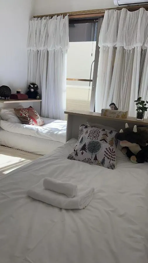 Apartment Ge Do Yuan: Centrally Located 3-Story Guesthouse Tokyo