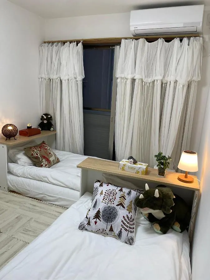 Ge Do Yuan: Centrally Located 3-Story Guesthouse Tokyo Apartment